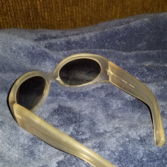 Vera Wang Luxe Sunglasses 4 Ppl W/Tiny Heads - Picture 7 of 8